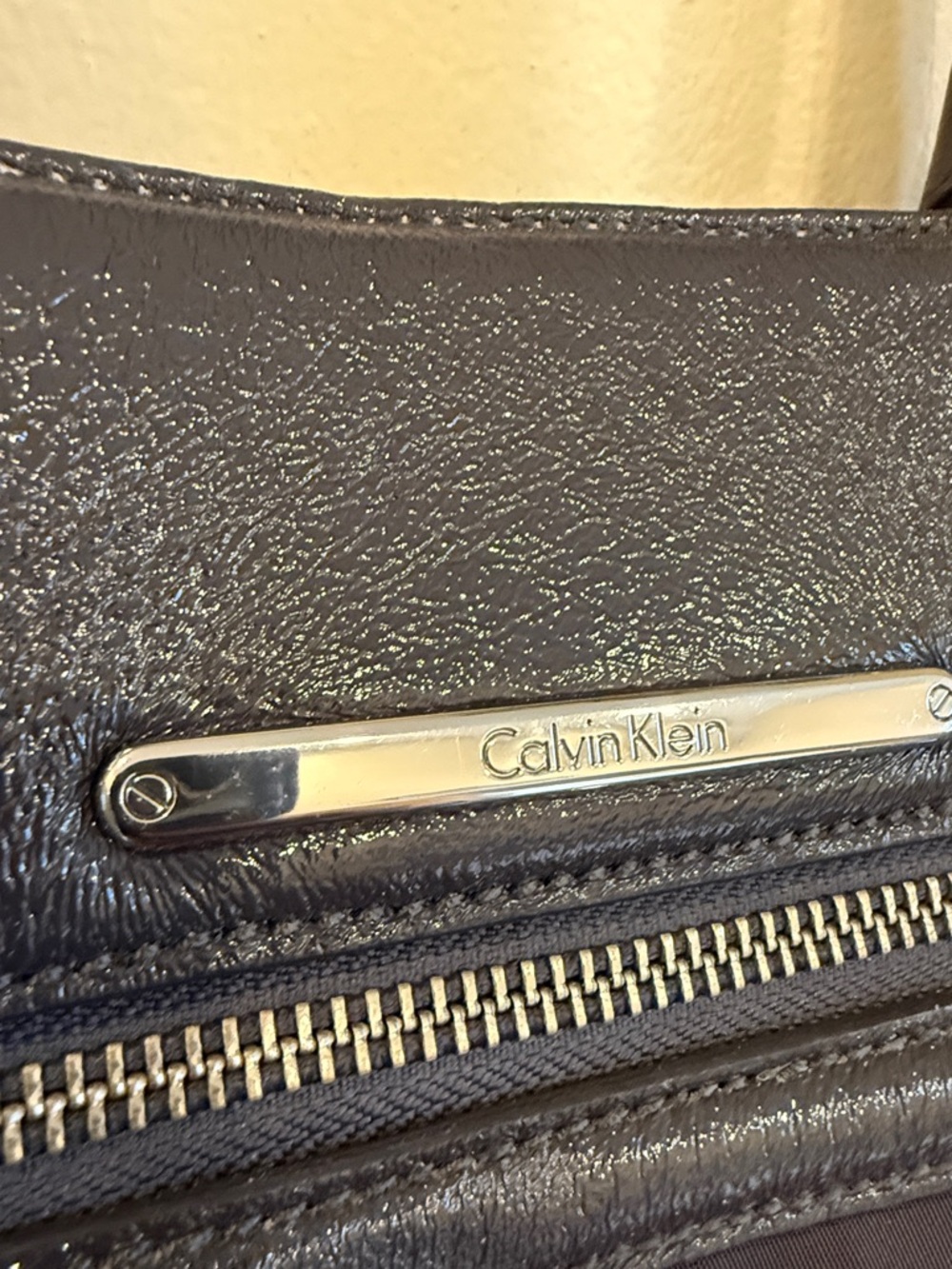 Calvin Klein eggplant Color and patent leather -Trim Shoulder Bag KC handbag - Picture 9 of 12